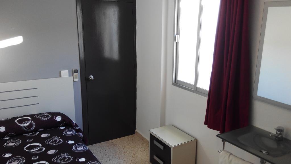 Hostal Ocana Manilva Ruang foto