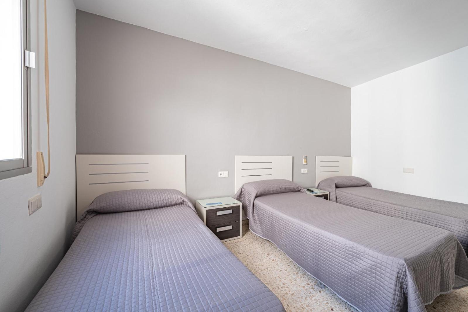 Hostal Ocana Manilva Bagian luar foto
